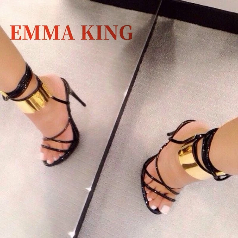 الكاحل الكفة Strappy صنادل عالية الكعب الأسود المفتوحة تو الدانتيل متابعة الصنادل الصيف فستان الحفلات أحذية النساء بلون قطع الأحذية