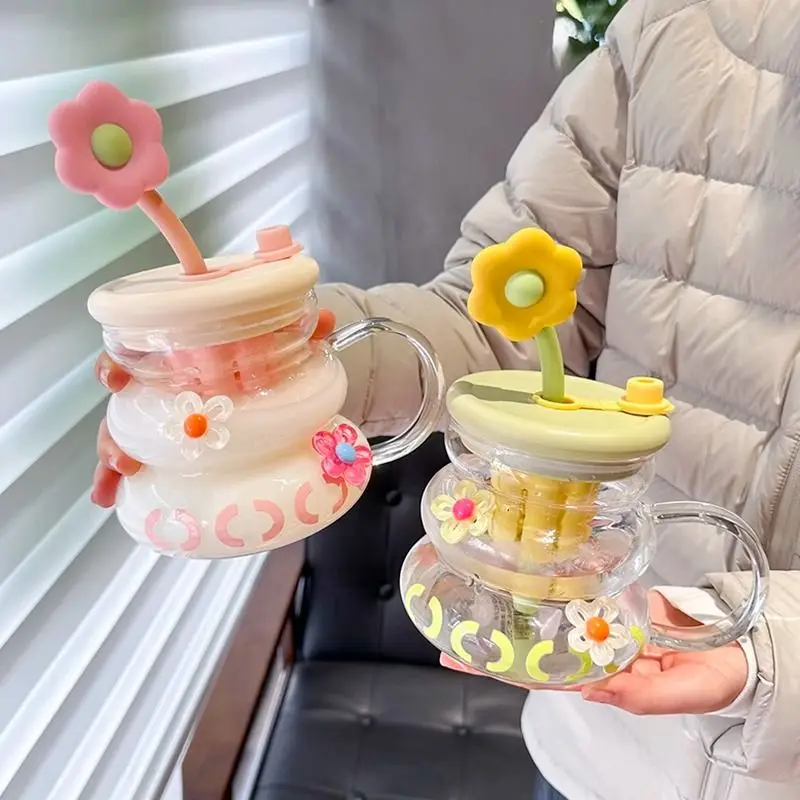 

3D Flower Accessories for Girls' Glass Cups, Large Capacity Office Tea Separation Straw Cups,Dust-proof and Heat-resistant