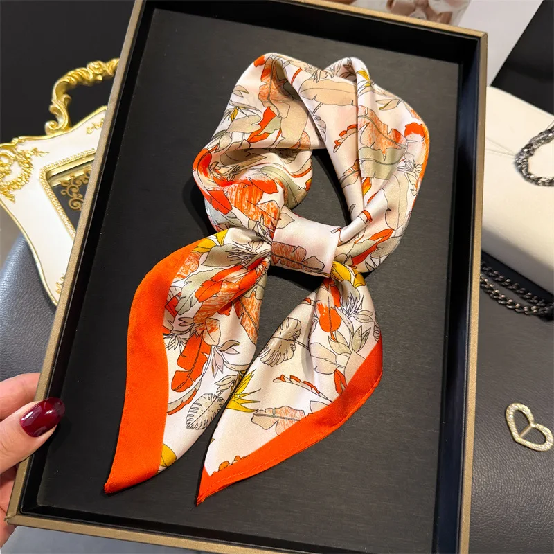 جديد فاخر ماركة الحرير وشاح مربع المرأة الرقبة الصيف شاطئ الشعر باندانا الحجاب شال التفاف الحجاب Echarpe