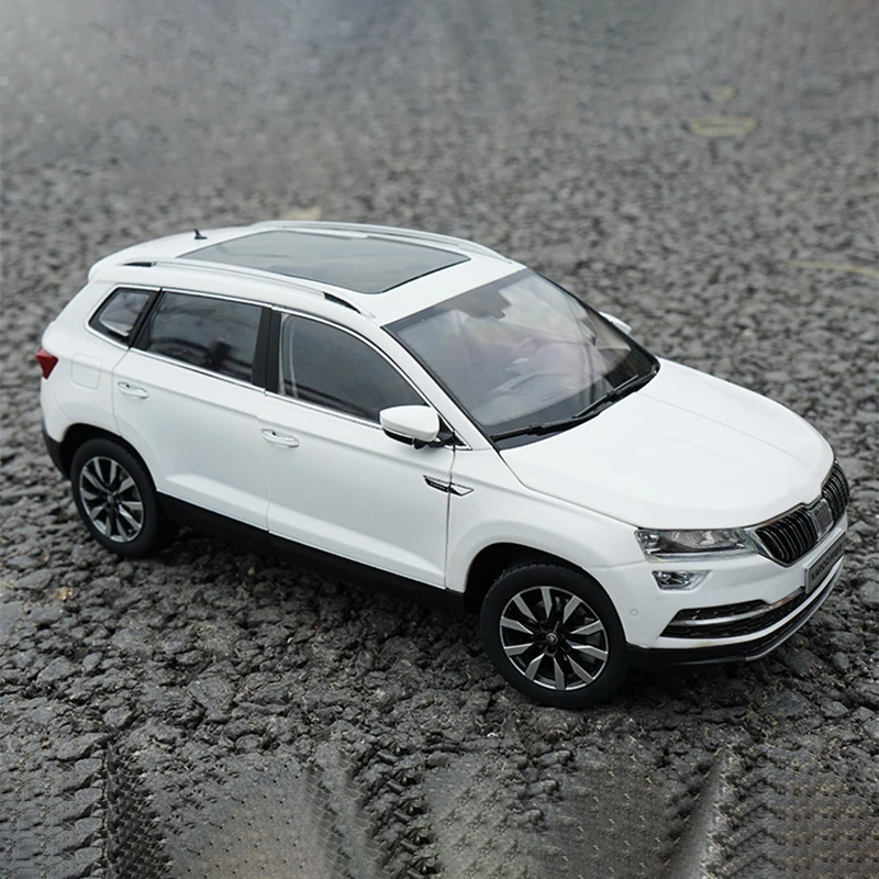 Diecast 1:18 Scale Alloy Simulation Skoda KAROQ Car Toy Car Model Classic Collection Display Gift Toy Souvenir Scene Arrangement