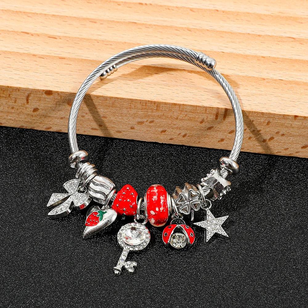 Pulsera con dije de fresa de estilo romántico con pulsera de cuentas de fresa, regalos especiales para mujer