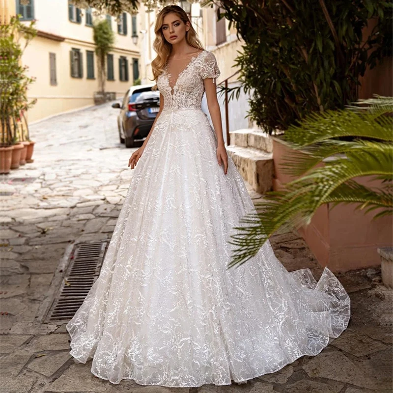 

Gorgeous A-Line Dress For Bride Elegant Lace Appliques Wedding Dresses Sheer Scoop Neck Open Back With Train Vestidos De Novia