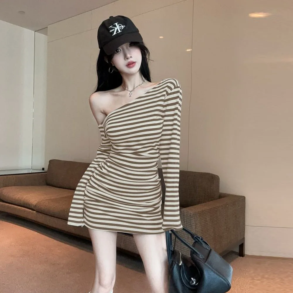 Sexy Spicy Short Dress Shoulder Bared Long Sleeve Cross Collar Long Knitted Skirt for Ladies Comfortable Breathable Casual Wear