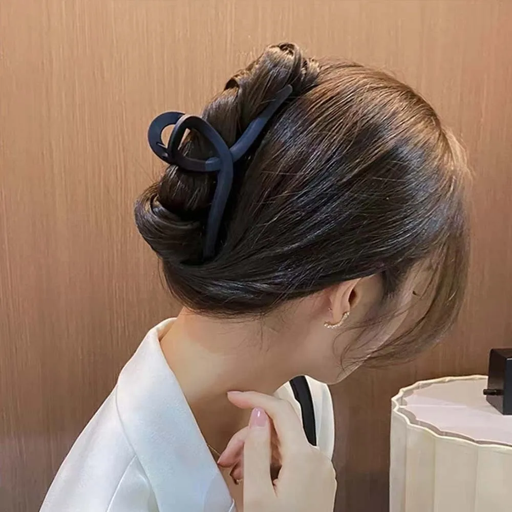 

Safe Silicone Shark Clip Korean Style Creative Elastic Plastic Hair Claw Cross Waterproof Straight Line Shaped Hair Claw Women