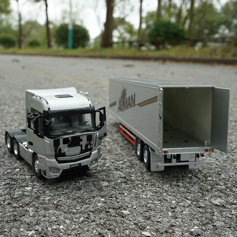 High Quality Original Factory 1:36 Foton Auman Est-a Diecast Container Truck Model for Gift, Toys