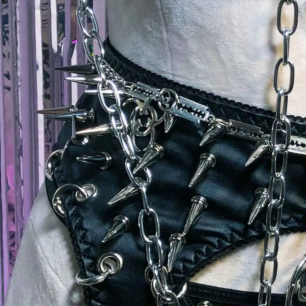 

Эмо, ручная работа, Y2K, бретелька с лямкой на шее, топы, каваи, подростковый панк-рок, гранж 90-х годов, готический череп, электронные девушки, заклепки с шипами, эко 2025, сделай сам