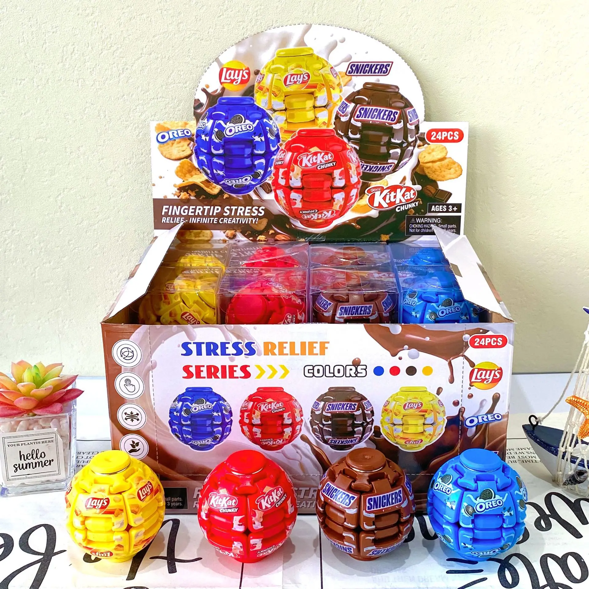 New Snacks, fruits, creative stress-relieving toys - the fingertip spinner, with a pressable can design, helps to relieve stress