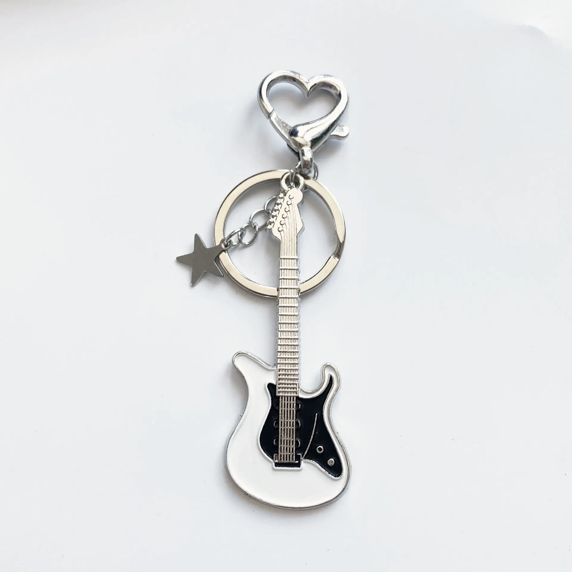 Y2k Guitar Love Heart Star Key Chain For Men Women Sweet Cool Trendy Fashion Pendant Keychain Rock Punk Vintage Accessories Gift