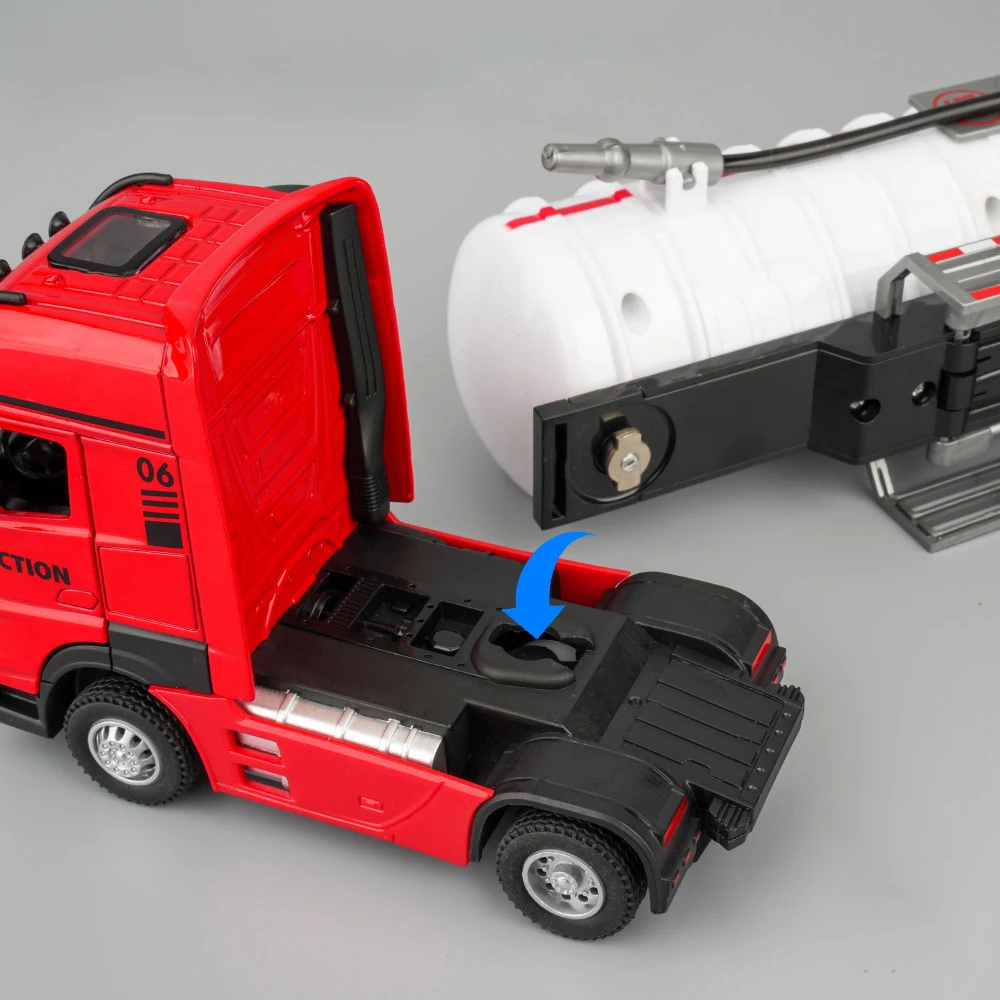 Oil Tank Truck Alloy Simulation Car Model Able To Spray Water  Truck Engineering Transport Vehicle Sound Light Children Toy Gift