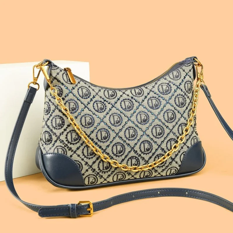 حقائب يد نسائية راقية مصنوعة من الجلد الناعم بتصميم عصري للركاب ونمط خالد مشهور #5