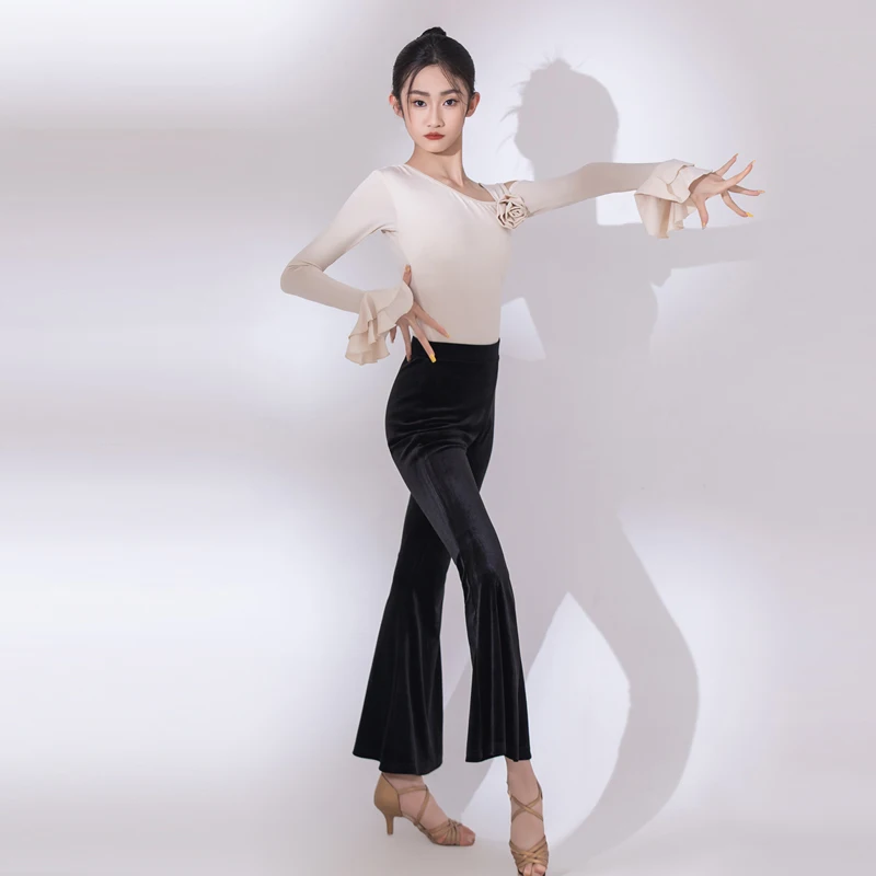 2025년 신상 라틴 댄스 바지 소녀용 긴 소매 라틴 바지 연습복 삼바 차차 탱고 어린이 라틴 댄스 의상 DQS20933