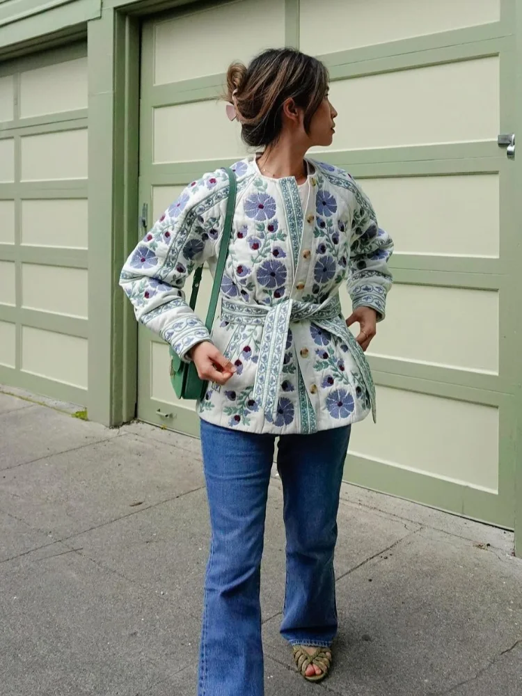 Chaqueta de algodón con estampado Floral para mujer, abrigos ajustados de un solo pecho con cordones y cinturón, moda de invierno, 2024