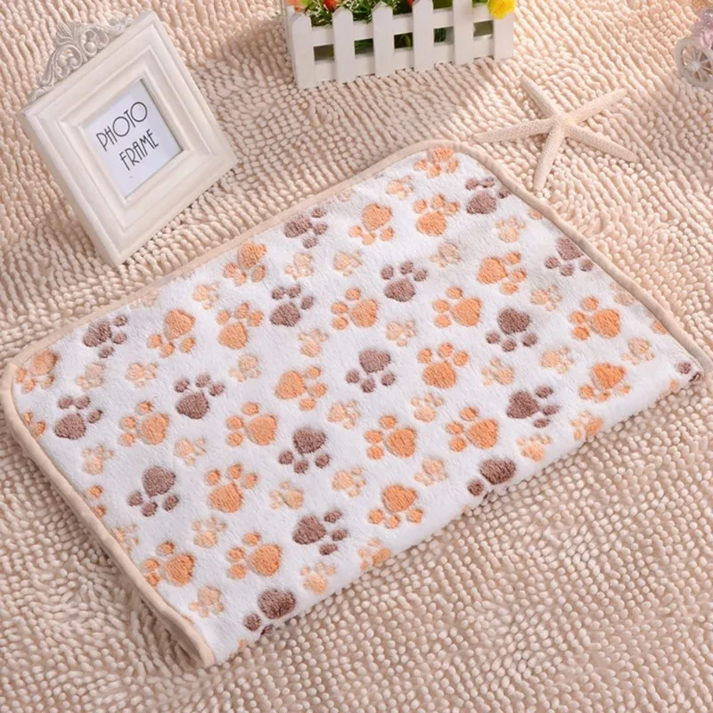 Soft Fluffy Quality Pet Blanket Cute Cartoon Pet Mat Warm and Comfortable Blanket for Cats and Dogs