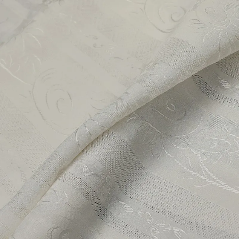 New Chinese-style Hanfu cheongsam and waistcoat fabric made of white silk flower ivy