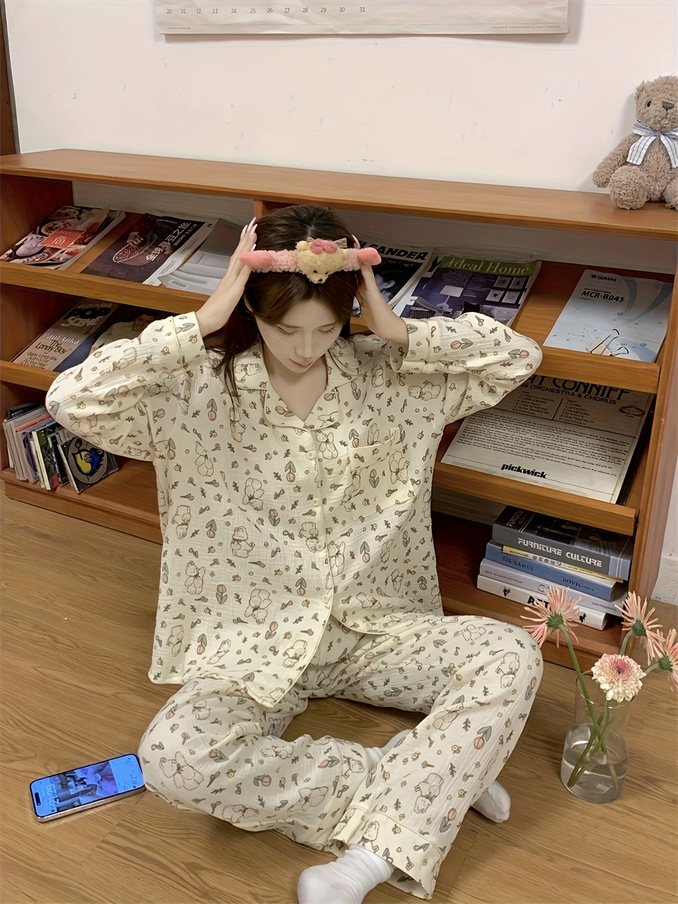 

Женский пижамный комплект на весну и осень — милый мультяшный принт на все тело, стиль кардигана, длинные рукава и длинные брюки, простая удобная одежда