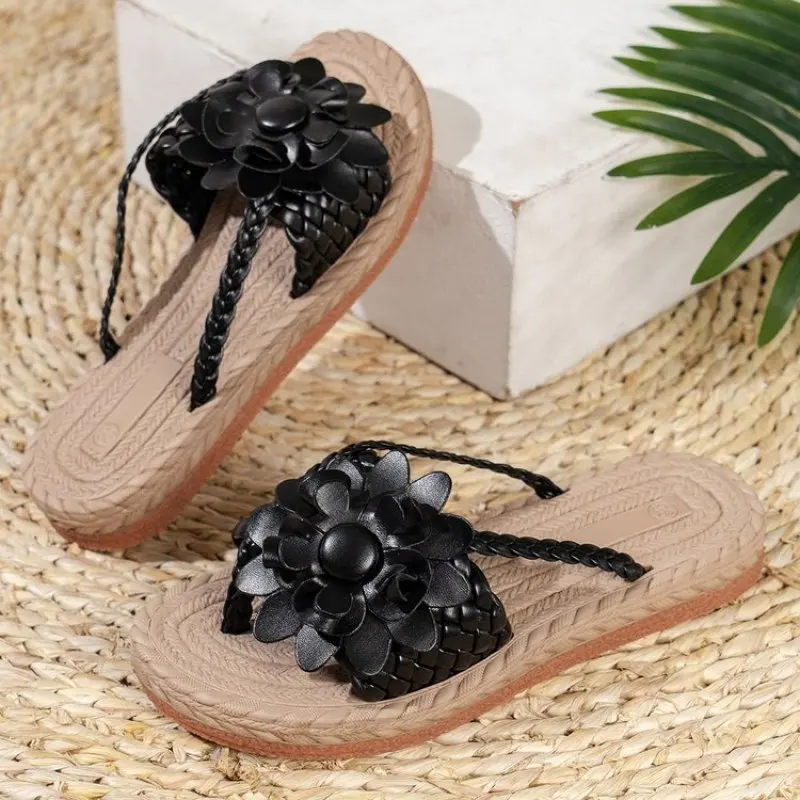 

Summer Herringbone Tug Women's Fashion and Comfortable Versatile black Flower Slippers Cool Beach Shoes comfort Casual Plus Size