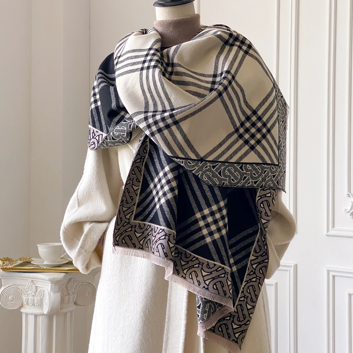 

Women's Striped Scarf Warm Imitation Cashmere Shawl Simple Thick Jacquard Design for Autumn and Winter