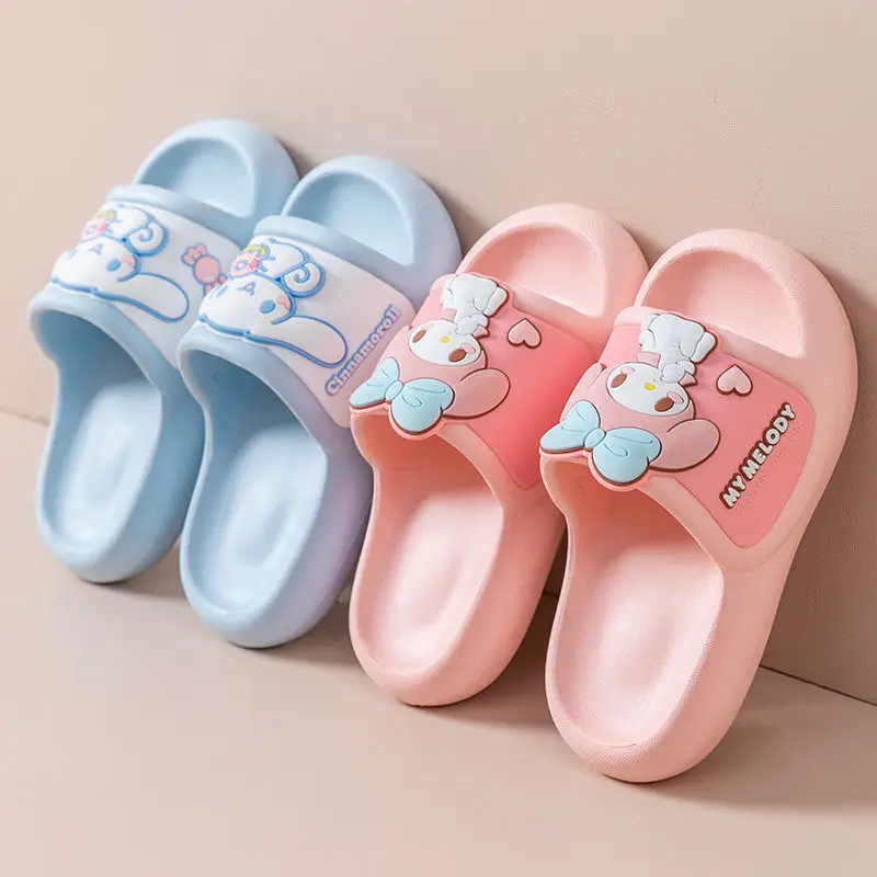 Cartoon Sanrio Cinnamoroll My Melody Cinnamoroll cute kawaii slippers for bathing soft-soled non-slip cartoon character slippers