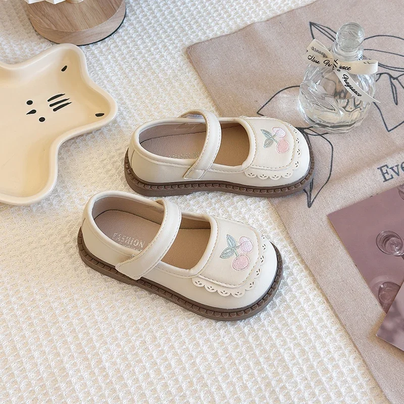 Little Girl Leather Shoes Sweet Embroidered Princess Spring Autumn Children Flat Shoes Chic Fashion Versatile Kids Causal Shoes