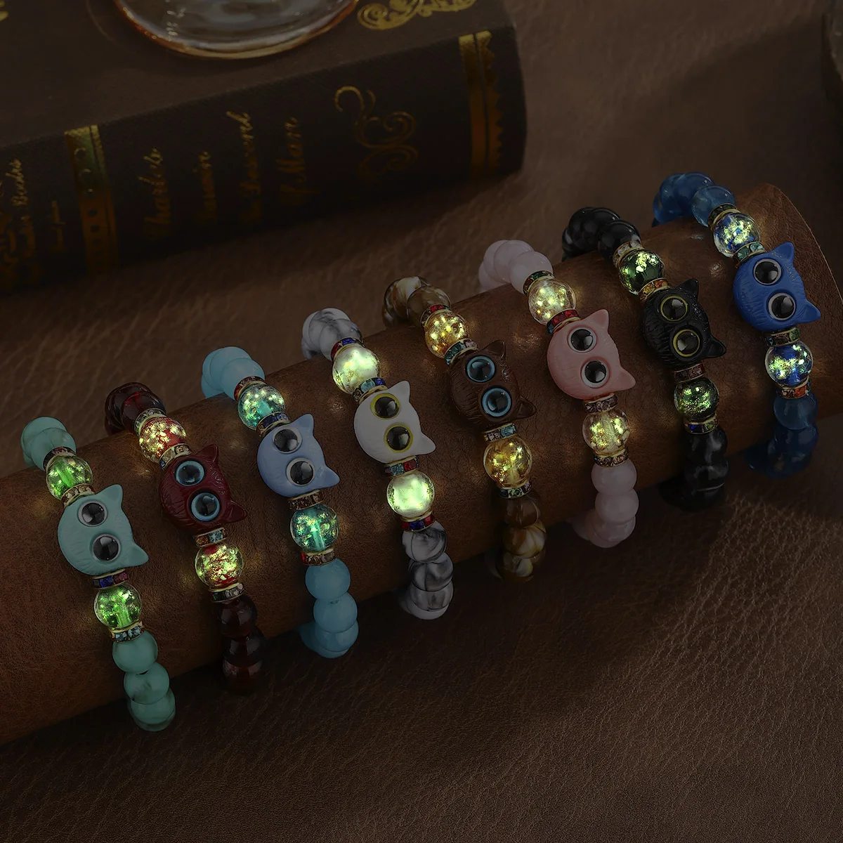 Easter Bonus Dark Style Luminous Cat Stretch Bracelet Iridescent Beaded Evil Eye Sweet Cool Jewelry Gift for Halloween 2026 New