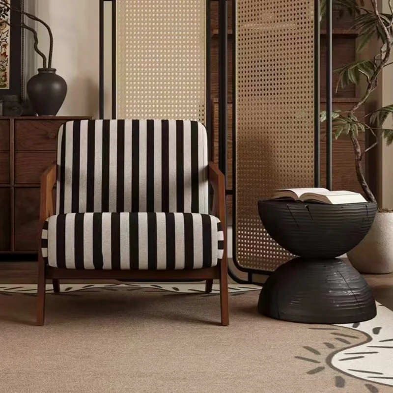 Wooden Frame Lounge Chair 2