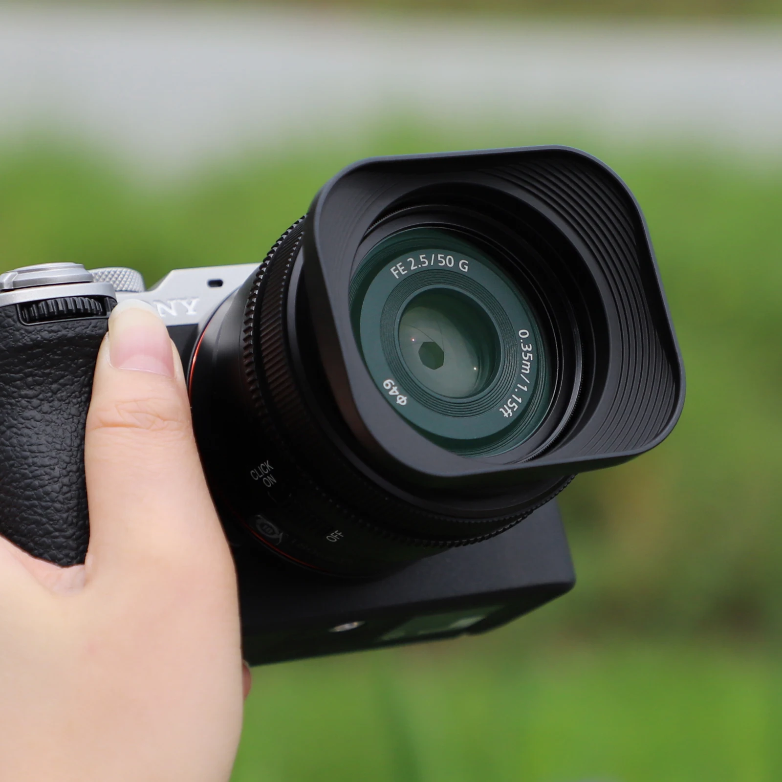 ソニー FE 40mm F2.5 G、FE 50mm F2.5 G、FE 24mm F2.8 G レンズ用