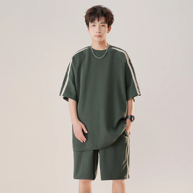 

Мужской летний спортивный комплект из дышащего хлопкового бленда: свободная повседневная модная футболка с коротким рукавом и креативным дизайном