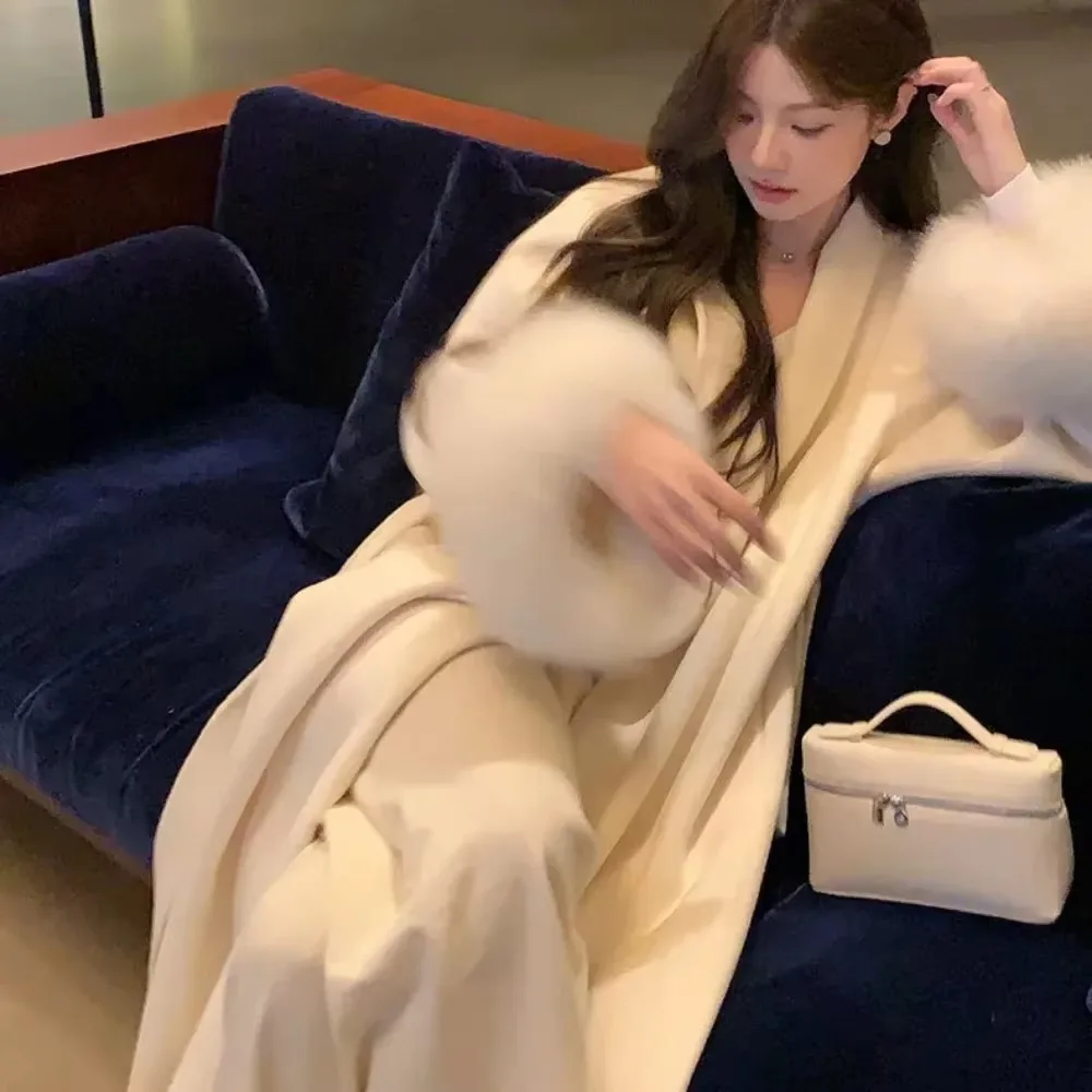 Manteaux à grand col en fourrure pour femmes, veste en vraie fourrure, ample, mode, vêtements d'extérieur élégants et chauds, manteaux en laine avec ceinture, nouvelle collection 2025