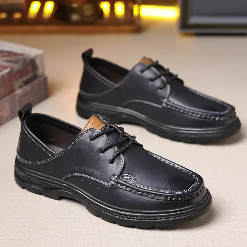 Mocasines Retro transpirables para hombre, zapatos de negocios de cuero, costura a mano, suela suave, moda informal, primavera y otoño, nuevo diseñador