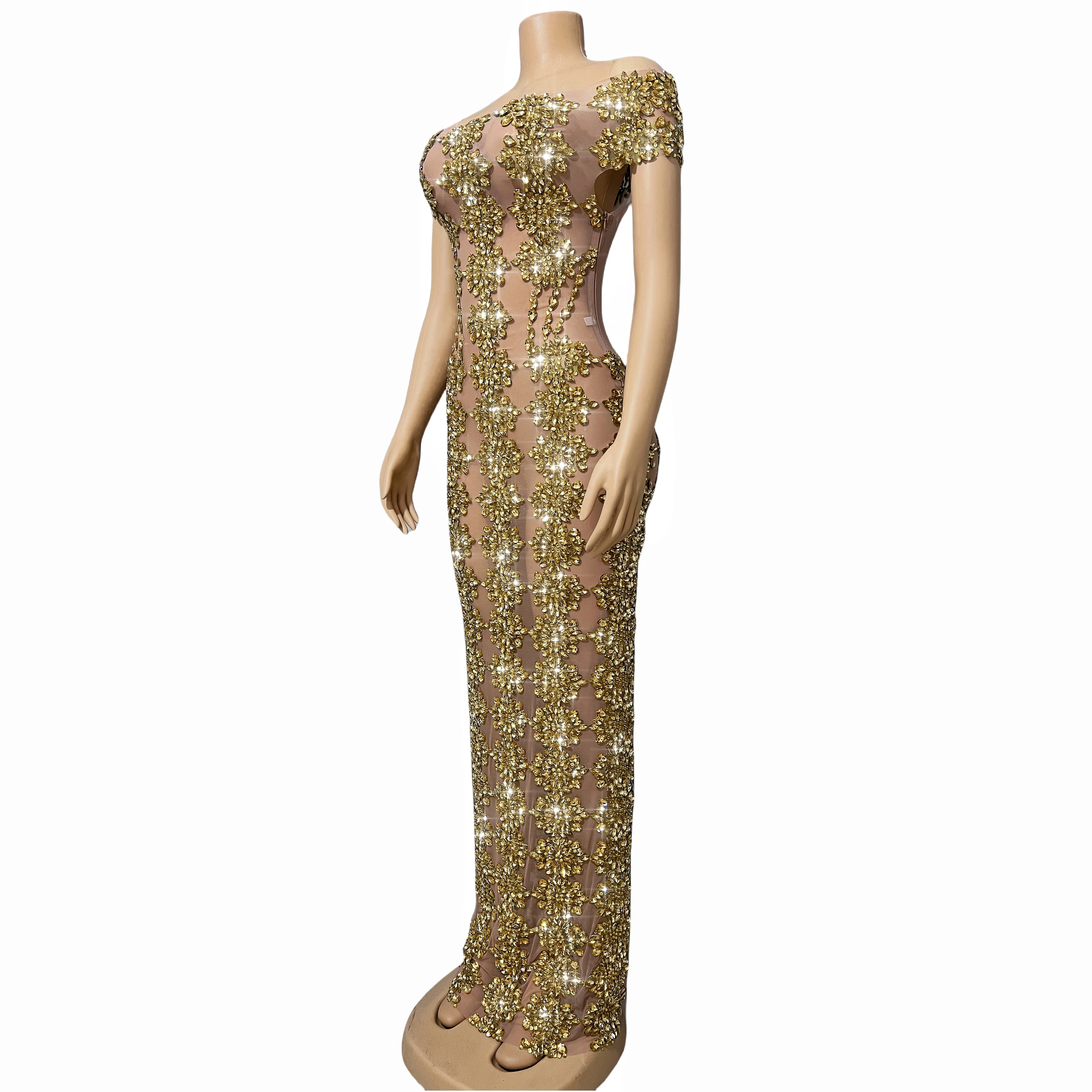 Wysokiej jakości błyszczące cyrkonie Sukienka bez ramiączek Seksowna przezroczysta sukienka z siateczki Elegancka wieczorowa czerwona suknia na scenę Yuebing