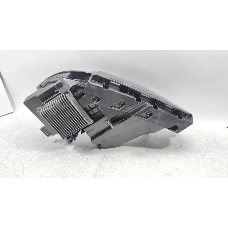 صنع في الصين Hon-gqi سيارة LED كشافات شعاع هندسي الأصلي كشافات الجمعية تفكيك جزء نظام الإضاءة H9