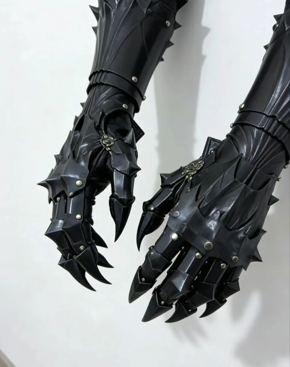 Medieval Knight Goth Vintage Mechanical Long Gloves Tactical Punk Hand Armor Man Woman 3D Pringting Cosplay Props