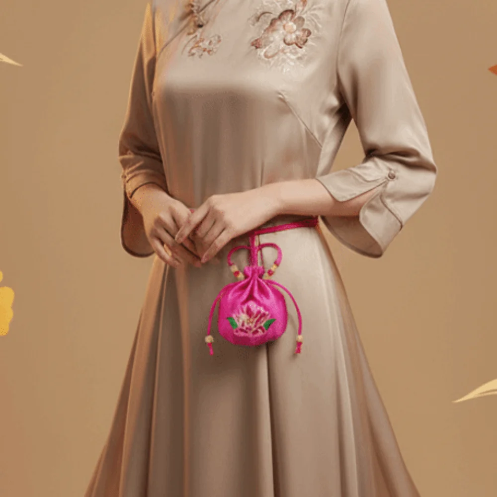 Lotus Embroidery Embroidered Sachet Silk Satin Beads Lotus Drawstring Bag Vintage Style Neck Strap Vintage Chinese Pouch