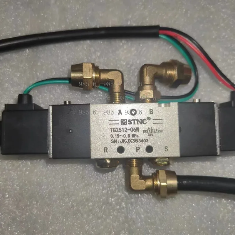 24V Solenoid Valve With Wire TG2522-08W Bus School Door Pump Fitting