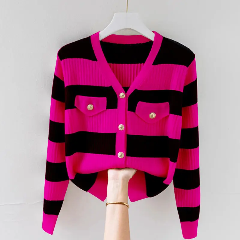 Baju sweater wanita leher V, pakaian wanita musim gugur, musim dingin, tipis, mode, longgar, motif kancing, garis-garis, kardigan rajut, lengan panjang, sweater manis