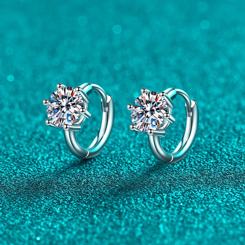 

New Arrival S925 Sterling Silver Simple Design Six-claw Hoop Earrings Temperament Versatile Moissanite Earrings for Women