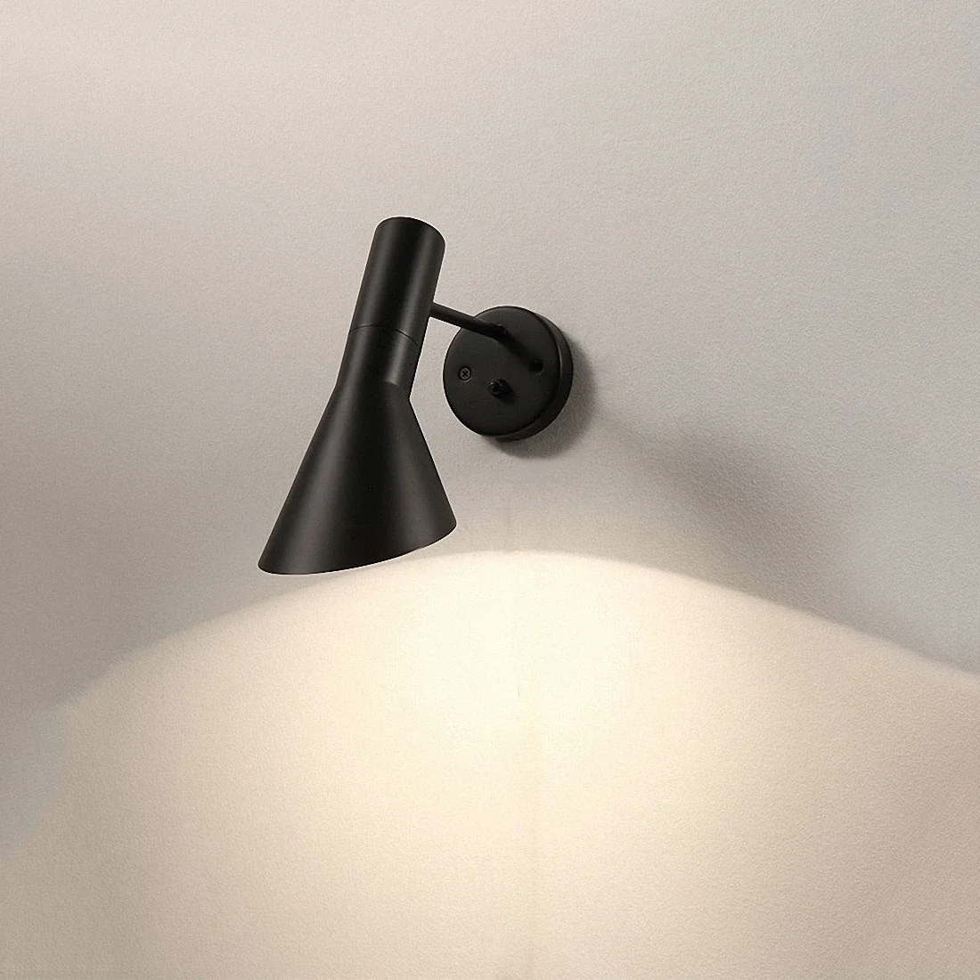 Modern Led Designer AJ applique da parete camera da letto soggiorno interruttore da comodino lampada Retro Black Iron navata tromba delle scale