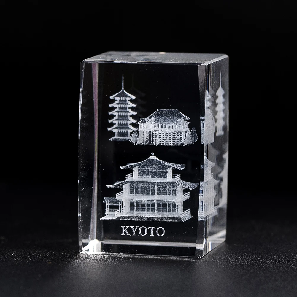 Exquisite Kristallglas-Lasergravur, japanische antike Architektur-Dekorationen, ideale Reise-Andenken, Studie, Ornamente, Geschenke