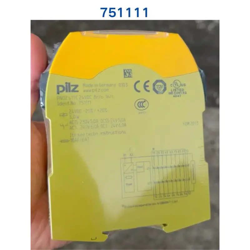 

Совершенно новое реле PILZ PNOZ s11C 751111.