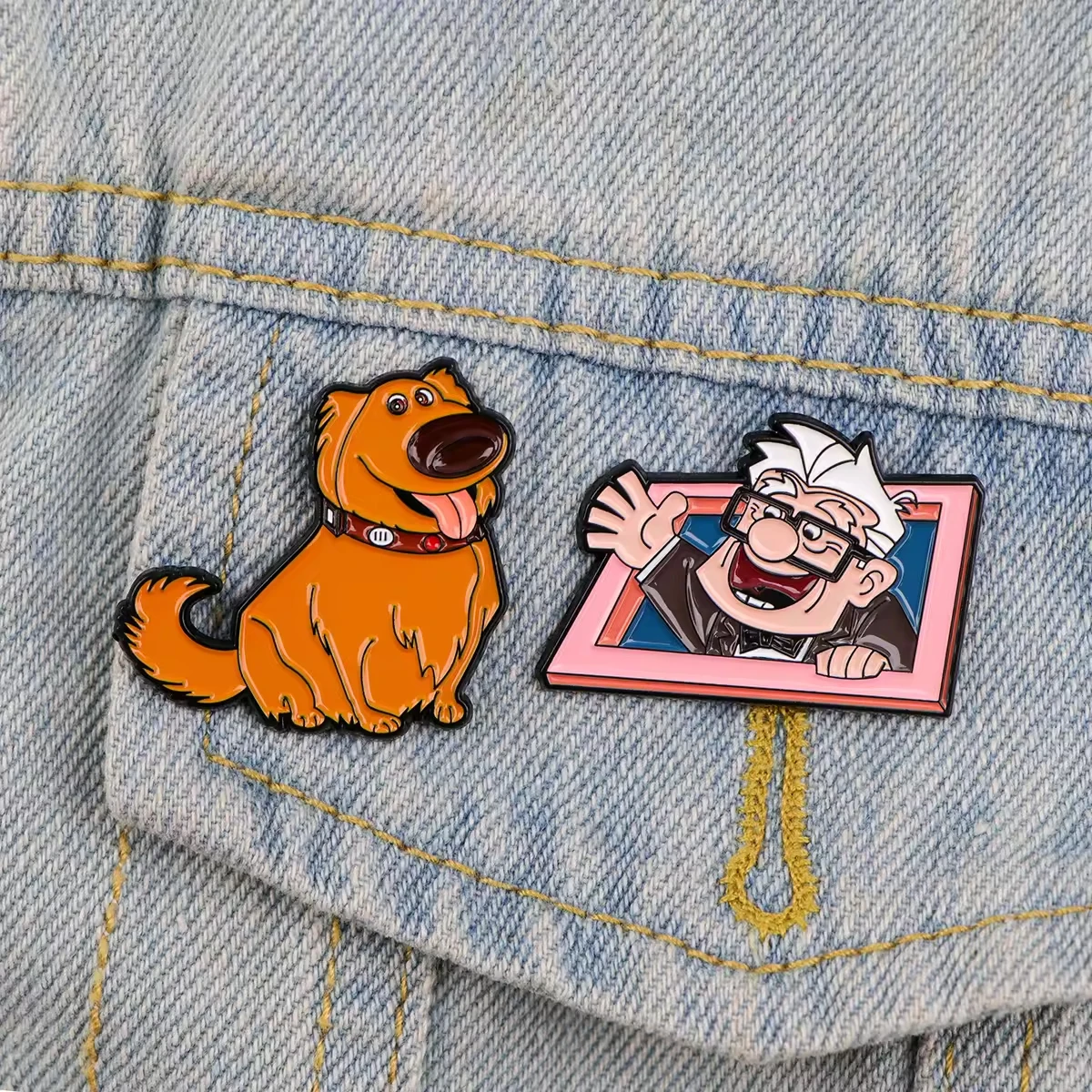 2개 세트 만화 캐릭터와 강아지 에나멜 브로치 귀엽고 재미있는 금속 배지 라펠 백팩 모자 핀 코스프레 액세서리 선물