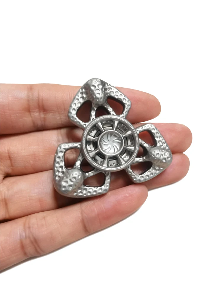 لعبة فيدجيت سبينر المجوفة المخصصة Edc - لعبة تخفيف التوتر المعدنية الرائعة تخفيف القلق - لعبة فيدجيت سبينر المعدنية المضادة للإجهاد