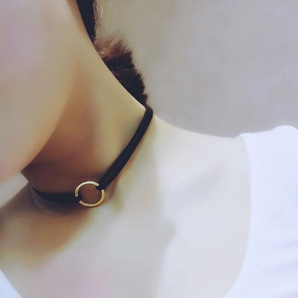 

3Pcs Gothic Choker Necklace Adjustable Circle Pendant Punk Collar Fashion Women Choker for Party Wedding Beach Holiday