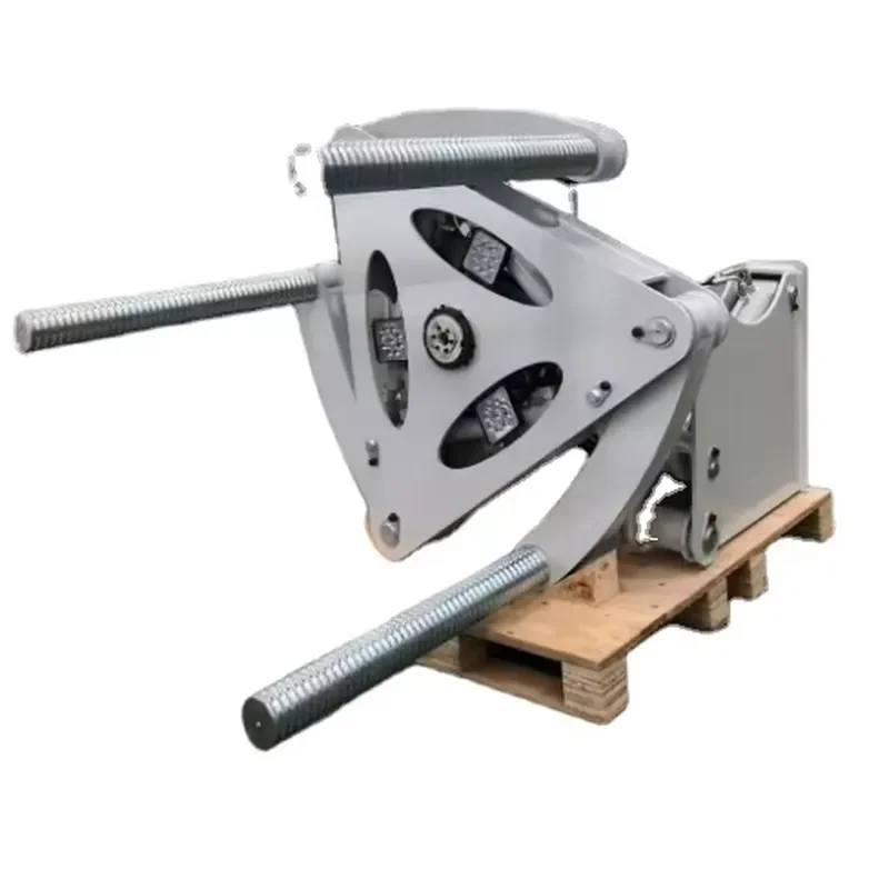 Cascade Attachments Multifunctional Forklift Accessories New Metal Tire Clamp Brick Clamp Paper Clamp Rotator Side Shifter