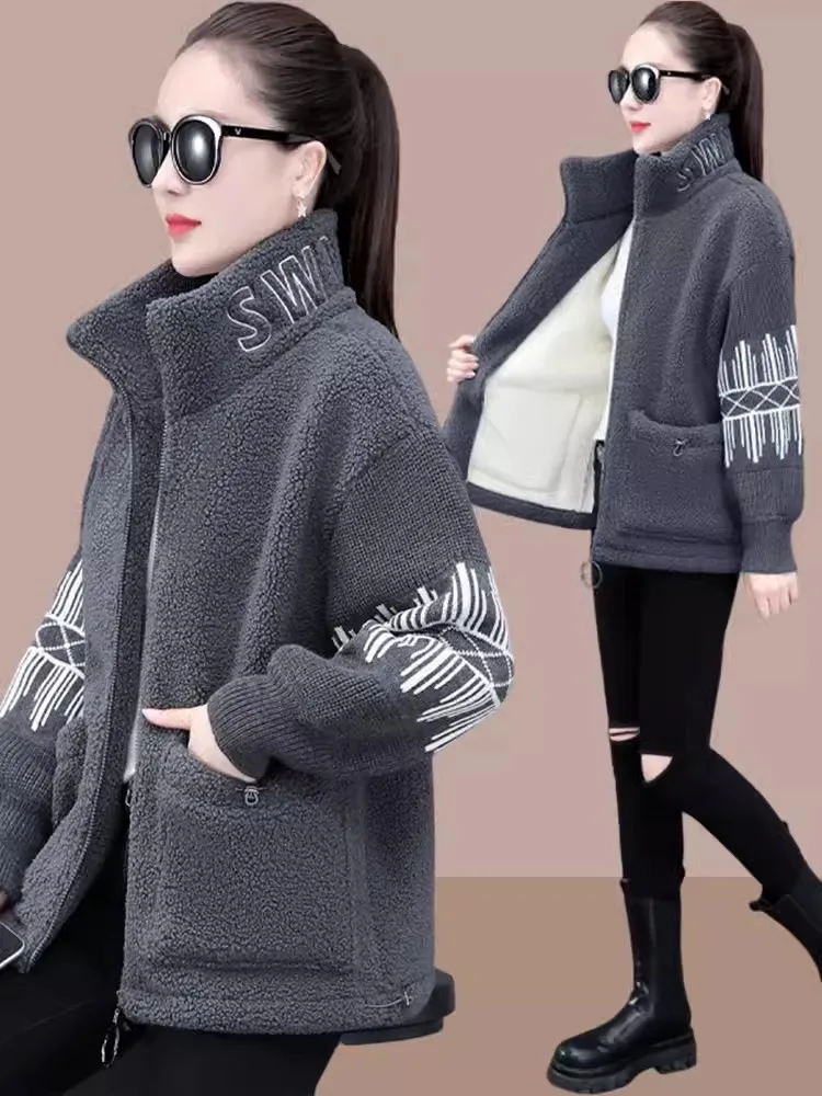 Women's Thickened Loose Particle Lamb Fur Jacket Winter Warm Top Zipper Closure Long Sleeve Stand Collar Fashionable Coat
