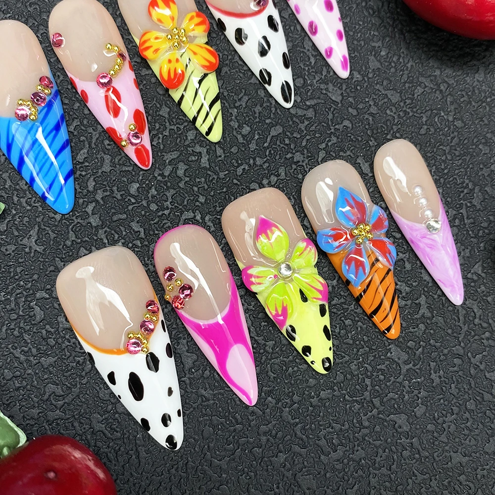 Dicke Acryl-Press-on-Nägel, handgefertigt, vollflächig, handbemalt, luxuriöse, glänzende, geschnitzte Blumen-Handnägel-Tips