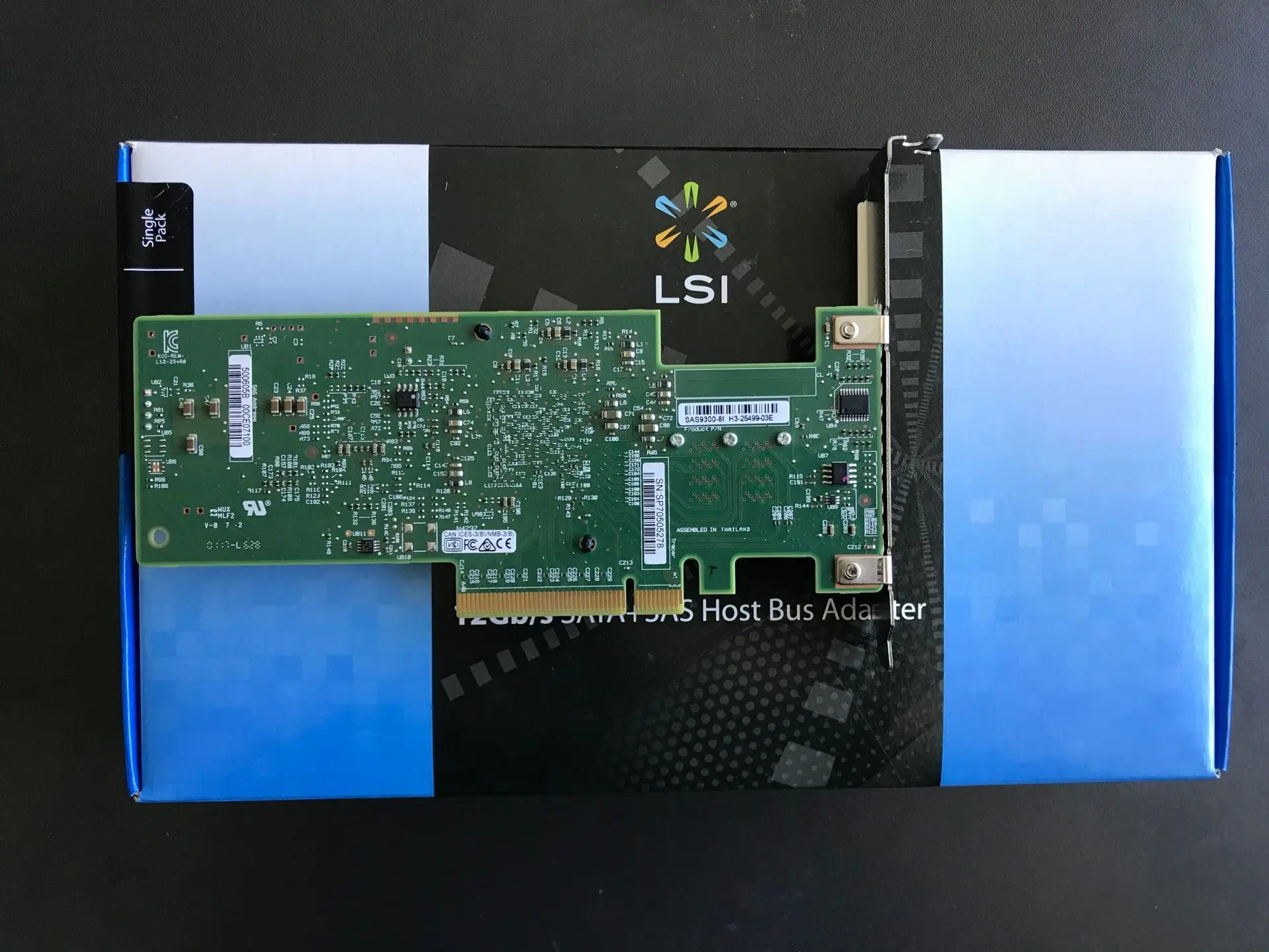 Tarjeta HBA SAS LSI 9300-8i LSI00344 de 12 Gb