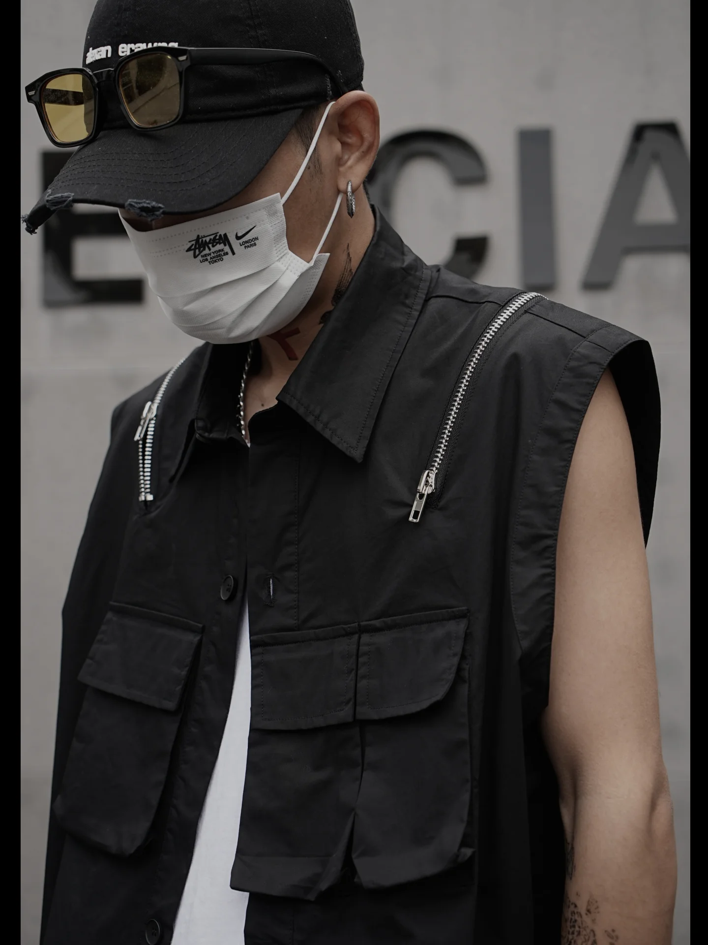 Asymmetric Zipper Pocket Vest Dark Hip Hop Mechanical Style Sleeveless Waistcoat Pu Shuai Design Sense All-Matching Work Clothes
