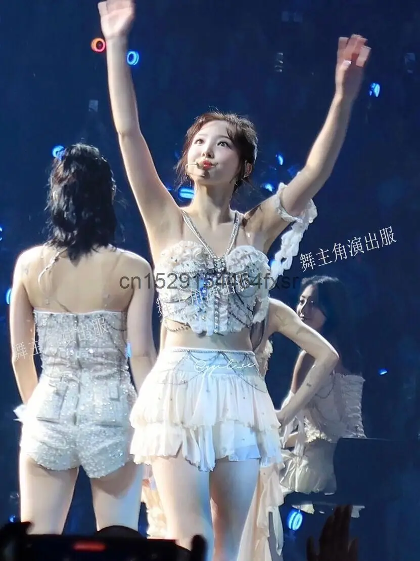 Korean Girl Group Same Performance Costume, Lin Nalian's New White Jazz Dance and Song Costume, Adult Commercial