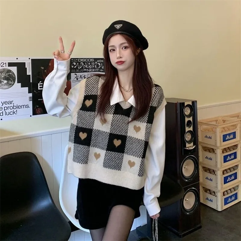 ZHUANQING Cute Checkered Sweater Vests Women Sweet V-neck Female Heart-knitted Sleeveless Sweaters Tricot Jumpers Retro Students