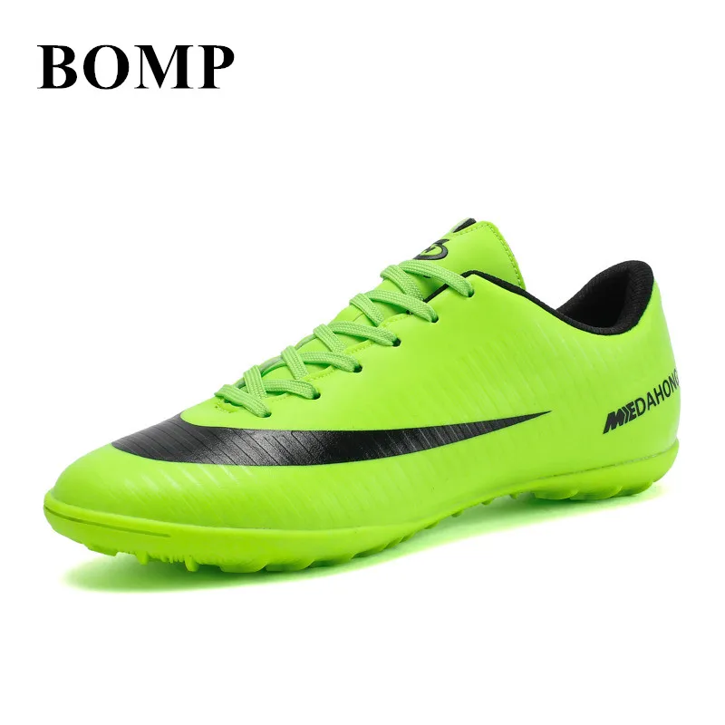 

Hot Sale Children Soccer Shoes Lightweight Sports Football Shoes Boy Comfy Training Society Soccer Cleats Men zapatos de futbol